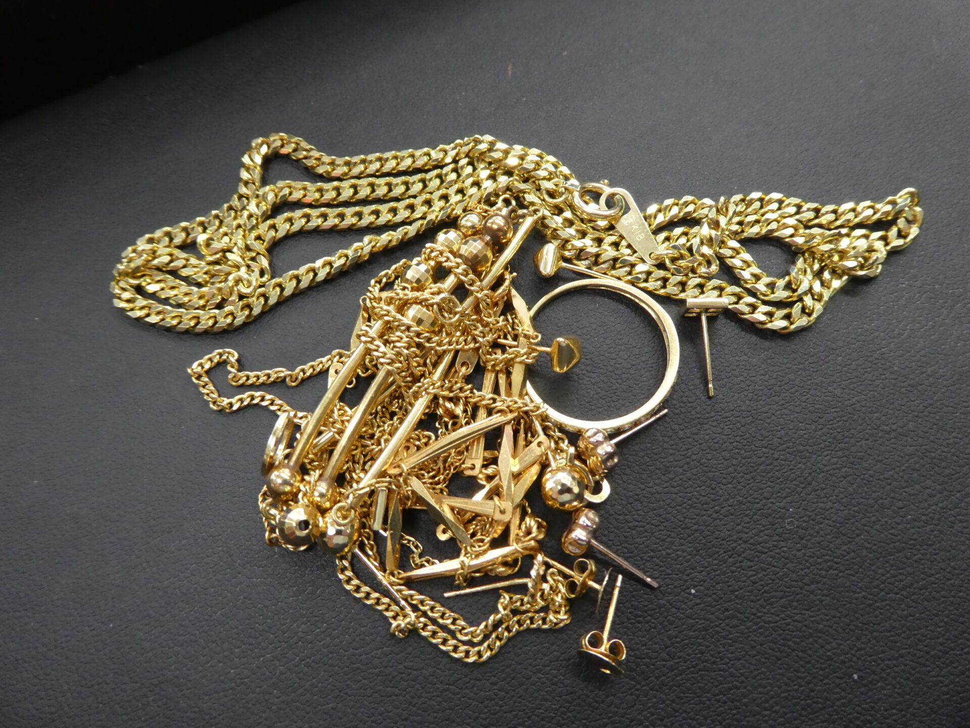 買取専門 金のクマ八戸店 ? 18金 ネックレス イヤリング ピアス お 