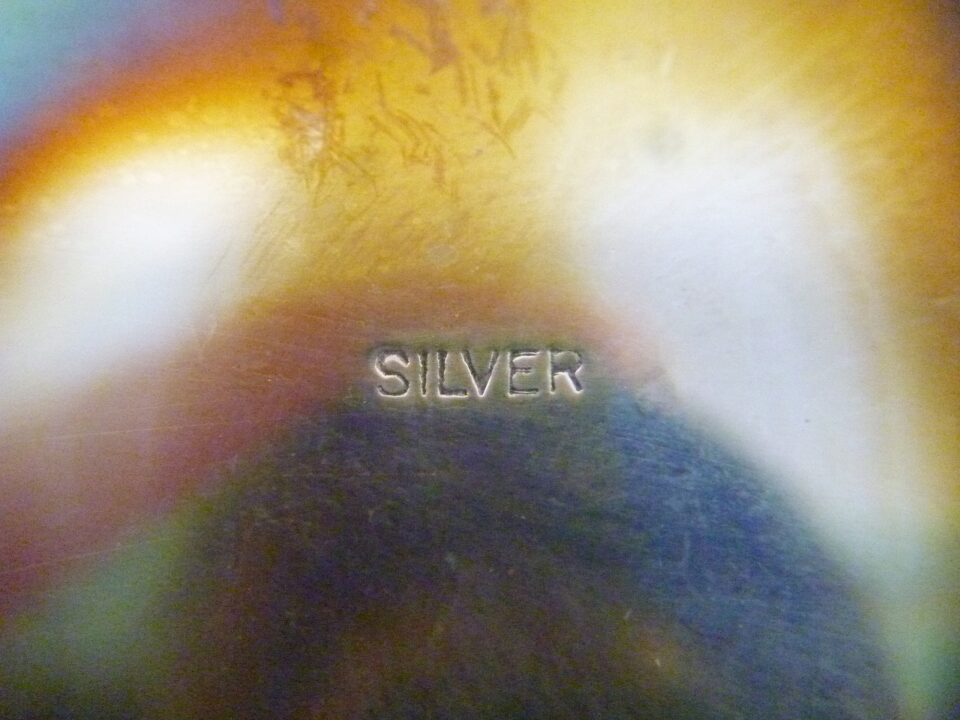 「ゴルフの大会でもらった記念品が銀製でした♪　沼津の金のクマ」SILVER刻印は品物によって？？