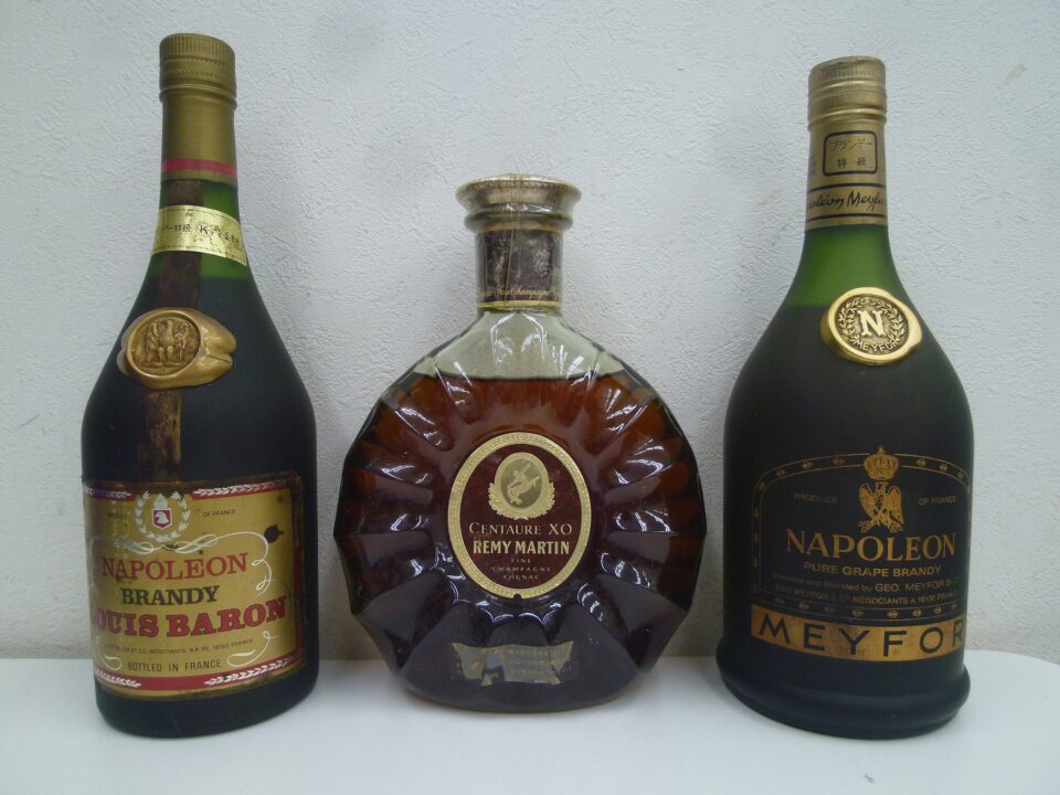お酒の買い取りも大歓迎♪　沼津の金のクマ