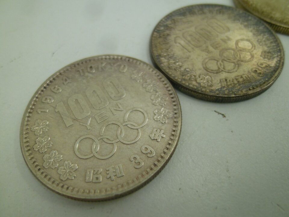 「古銭 買取 沼津市」どんな古銭も金のクマ沼津店にお気軽にお持ち下さい　銀貨は黒ずんだままでOK