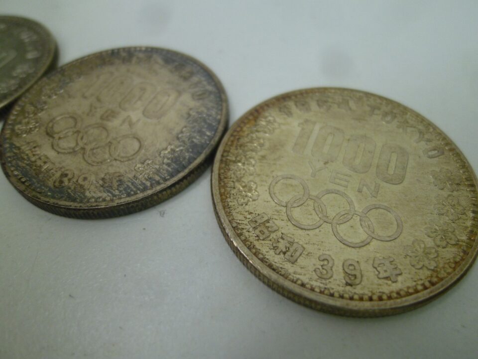 「古銭 買取 沼津市」どんな古銭も金のクマ沼津店にお気軽にお持ち下さい　銀貨は黒ずんだままでOK