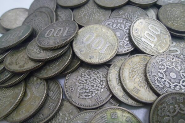 「古銭 買取 沼津市」金のクマ沼津店 100円銀貨をまとめてお売り頂きました(^^♪